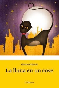 La Lluna en un cove