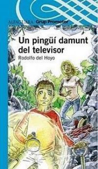 Un Pingüí damunt el televisor